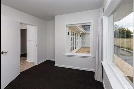 Photo of property in 94 Avondale Road, Avondale, Christchurch, 8061