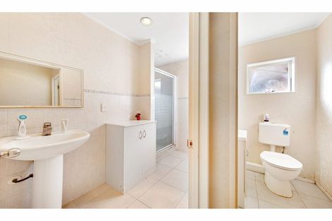 Photo of property in 7 Piper Place, Goodwood Heights, Auckland, 2105