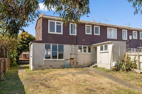 Photo of property in 4 Matipo Street, Castlecliff, Wanganui, 4501