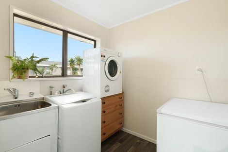 Photo of property in 160 Riverside Drive, Whakatane, 3120