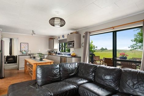 Photo of property in 105 Emerton Road, Athenree, Katikati, 3177