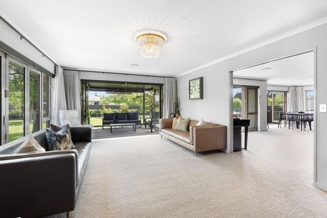 Photo of property in 5 Orchard Grove, East Taieri, Mosgiel, 9024