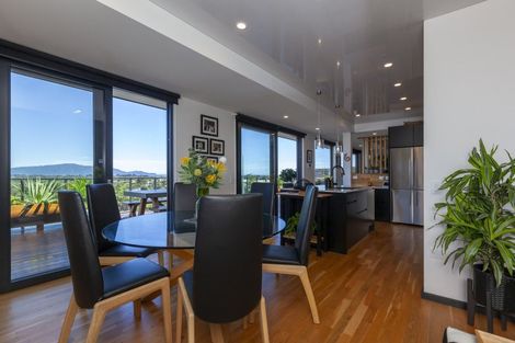 Photo of property in 101 Kakariki Grove, Waikanae, 5036