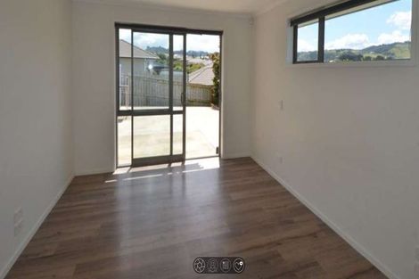 Photo of property in 56 Helenslee Road, Pokeno, 2402