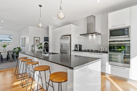 Photo of property in 9 Symes Drive, Red Beach, 0932