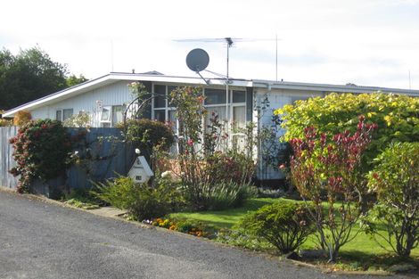 Photo of property in 19 Winston Place, Kew, Dunedin, 9012