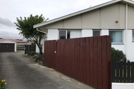 Photo of property in 2/12 Wanstead Place, Woolston, Christchurch, 8062