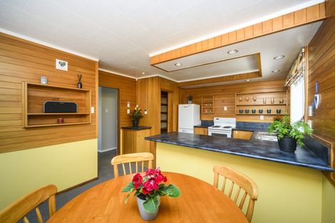 Photo of property in 24 Parkland Crescent, Terrace End, Palmerston North, 4410