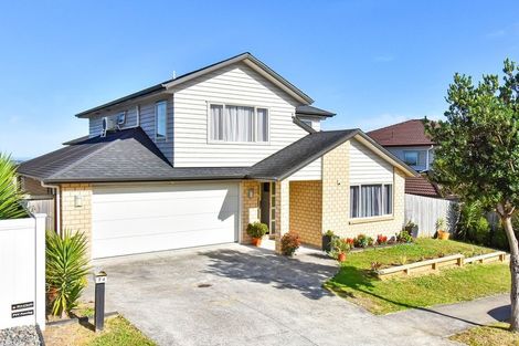 Photo of property in 74 Keri Vista Rise, Papakura, 2110