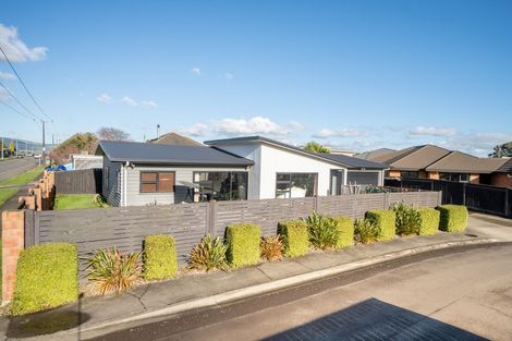 Photo of property in 1 Angelina Way, Kelvin Grove, Palmerston North, 4414