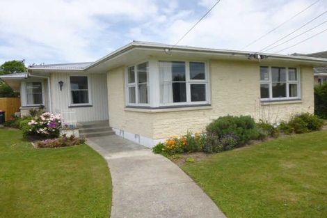 Photo of property in 23a Coniston Avenue, Te Atatu South, Auckland, 0610