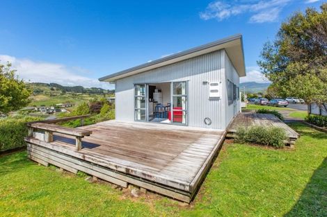 Photo of property in 30 Manukau Road, Raglan, 3225