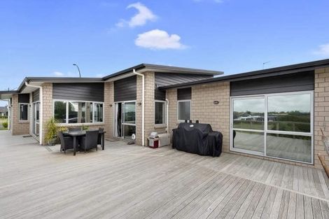 Photo of property in 32 Magellan Rise, Flagstaff, Hamilton, 3210