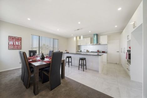 Photo of property in 38 Wellfield Drive, Papakura, 2110