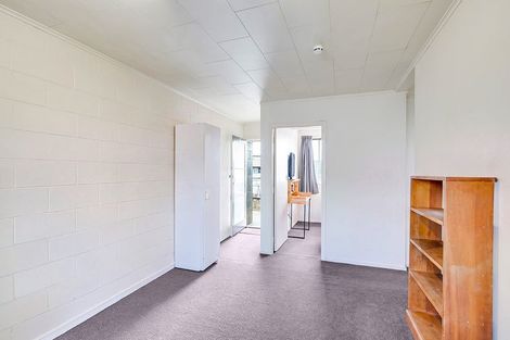 Photo of property in 9/3 Tralee Place, Hillcrest, Hamilton, 3216