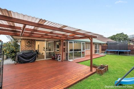 Photo of property in 3 Farquhars Road, Redwood, Christchurch, 8051