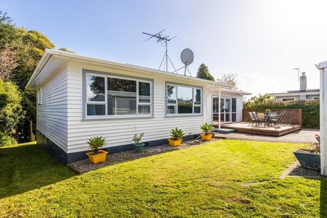 Photo of property in 136a Seaview Road, Westown, New Plymouth, 4310