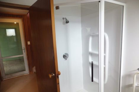 Photo of property in 35-37 Lone Kauri Road, Karekare, New Lynn, 0772