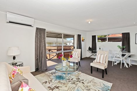Photo of property in 2/16 Akehurst Avenue, New Lynn, Auckland, 0600