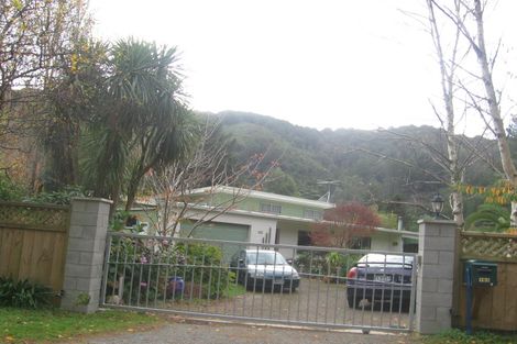 Photo of property in 163 Moores Valley Road, Wainuiomata, 5373
