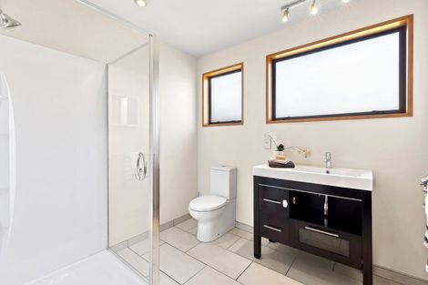 Photo of property in 1 Roto Place, Wanaka, 9305