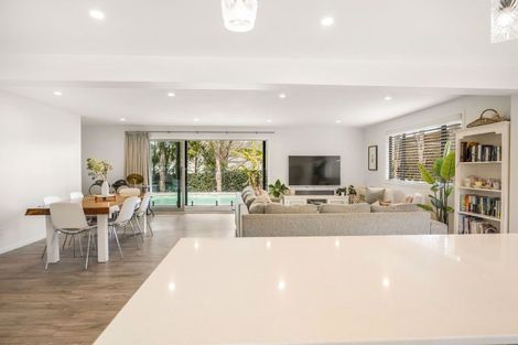 Photo of property in 41 Kemp Road, Kerikeri, 0230