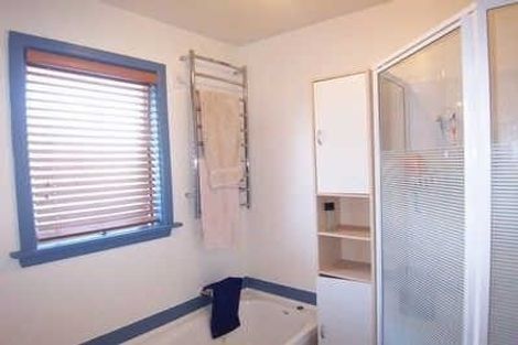 Photo of property in 8 Glenora Place, Hornby, Christchurch, 8042