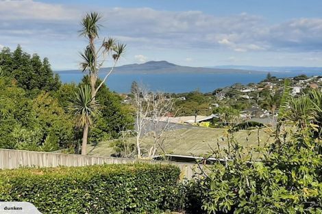 Photo of property in 36 Knights Road, Rothesay Bay, Auckland, 0630