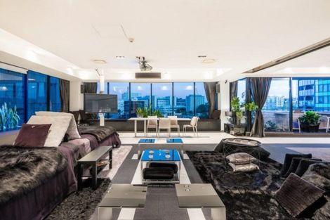 Photo of property in 3a/2 Saint Martins Lane, Grafton, Auckland, 1010