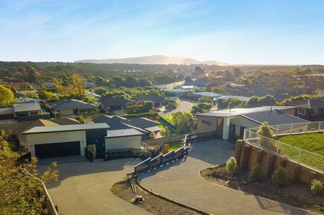 Photo of property in 68 Kakariki Grove, Waikanae, 5036