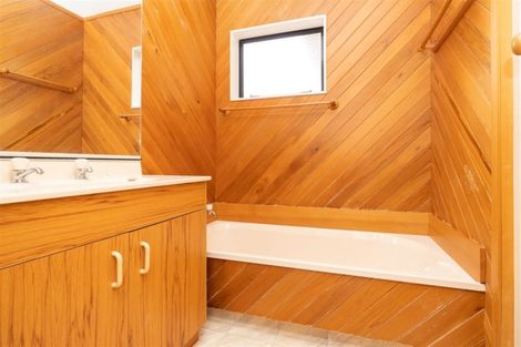 Photo of property in 84 Pelorus Street, Glenview, Hamilton, 3206