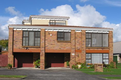 Photo of property in 71 Eugenia Rise, Totara Heights, Auckland, 2105