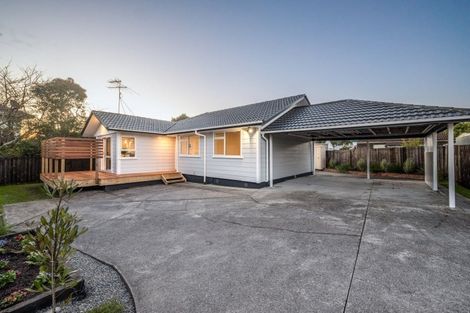Photo of property in 10a Tomintoul Place, Highland Park, Auckland, 2010