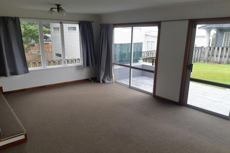 Photo of property in 1/29 Lake Road, Northcote, Auckland, 0627