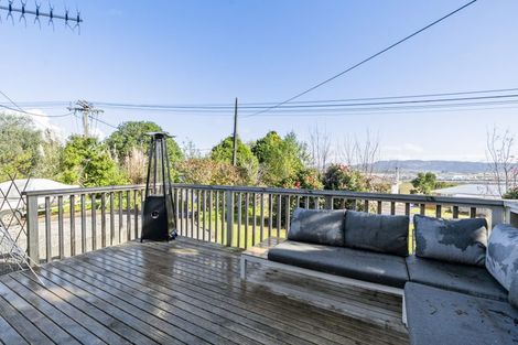 Photo of property in 102 Old Onerahi Road, Onerahi, Whangarei, 0110