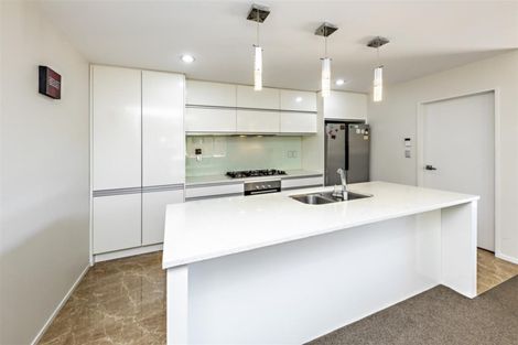 Photo of property in 384 Ormiston Road, Flat Bush, Auckland, 2019