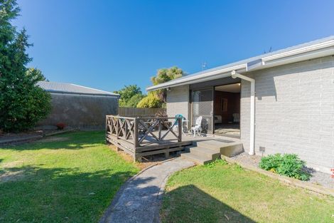 Photo of property in 2/13 Frederick Street, Waltham, Christchurch, 8011