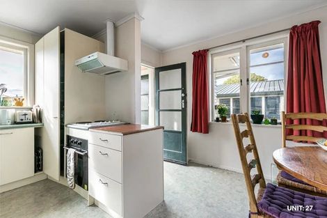 Photo of property in 27 Coniston Avenue, Te Atatu South, Auckland, 0610