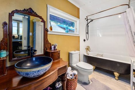 Photo of property in 242 Spencer Road, Lake Tarawera, Rotorua, 3076