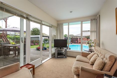 Photo of property in 20 Rosedale Place, Avonhead, Christchurch, 8042