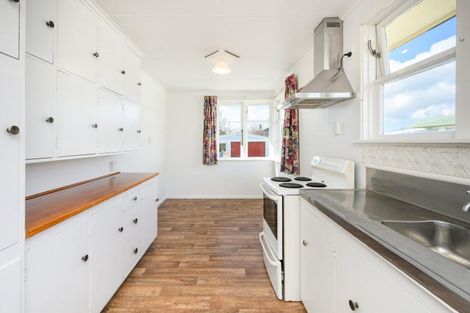 Photo of property in 3 Forth Terrace, Roslyn, Palmerston North, 4414