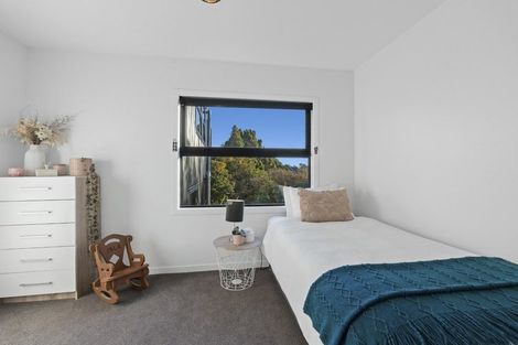 Photo of property in 12a Ridge Lane, New Plymouth, 4310