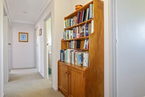 Photo of property in 4 Giles Way, Tanners Point, Katikati, 3177