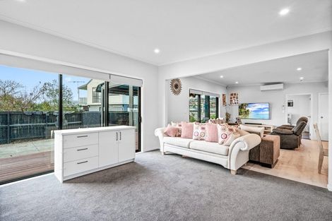 Photo of property in 92 Dominion Road, Papakura, 2110