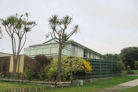 Photo of property in 27 Staithes Drive North, Whitby, Porirua, 5024
