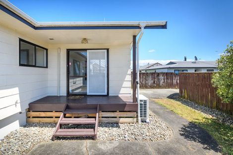 Photo of property in 54 Benmore Avenue, Cloverlea, Palmerston North, 4412