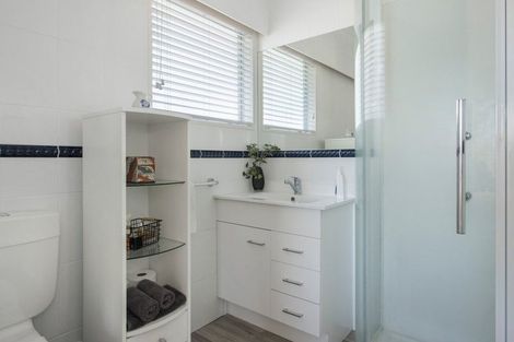 Photo of property in 56 Links View Drive, Omokoroa, 3114