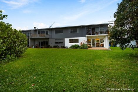 Photo of property in 3/133 Shakespeare Road, Milford, Auckland, 0620