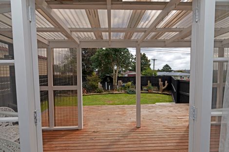 Photo of property in 76 Forest Hill Road, Henderson, Auckland, 0612