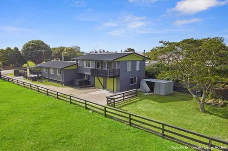 Photo of property in 121 Weraroa Road, Waverley, 4510